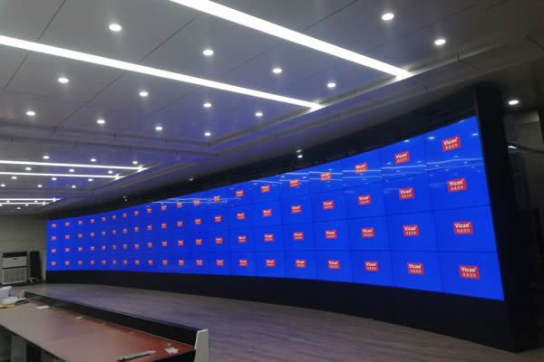 LCD拼接屏與LED顯示屏的區(qū)別有哪些，該如何選擇？