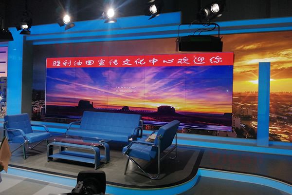 直播間背景墻展示大屏，用LED顯示屏好還是拼接屏好？