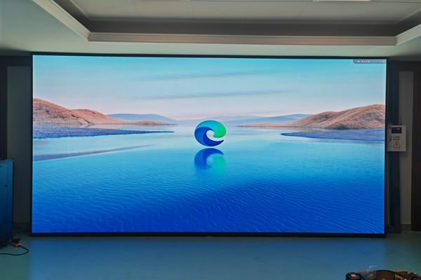 LED顯示屏出現(xiàn)黑屏、花屏、閃屏的主要原因與解決方法
