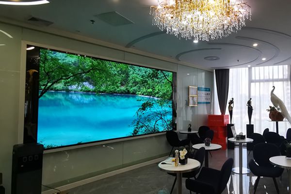 LED顯示屏可以當(dāng)家庭電視使用嗎，用哪種規(guī)格型號的好？