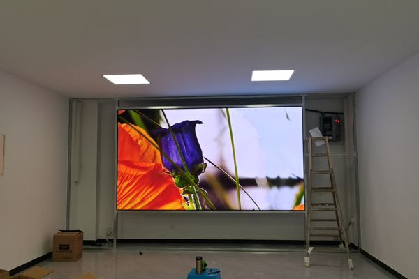 LED透明屏和LED顯示屏的區(qū)別？